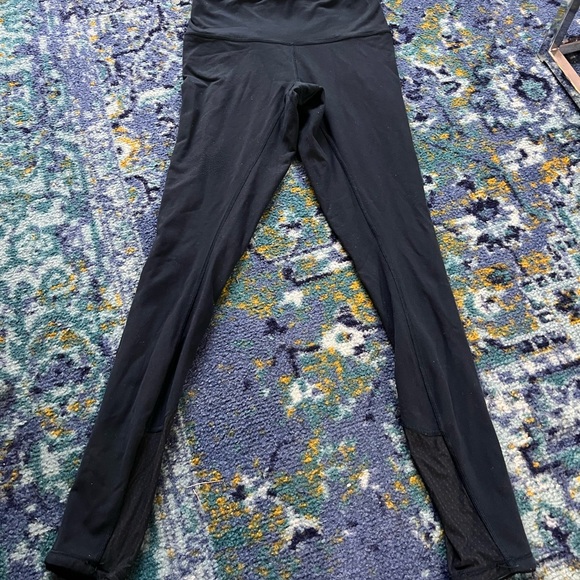 Lululemon Leggings High Rise Mesh Accent - Picture 7 of 7